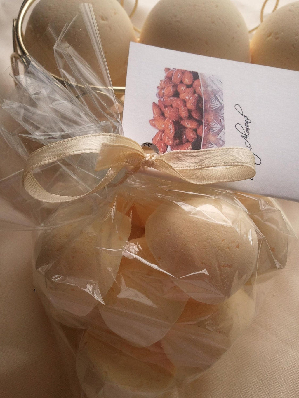 14 bath bombs in Honey Almond fragrance gift bag bath fizzies, ultra moisturizing for a luxurious bath