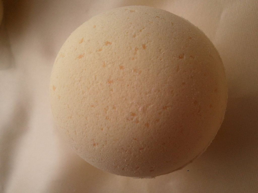 14 bath bombs in Honey Almond fragrance gift bag bath fizzies, ultra moisturizing for a luxurious bath